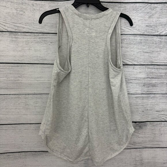 BeMo Designs Sleeveless Gray Tank Top With Crochet Rainbow & Denim Cloud Patch S - Picture 3 of 3